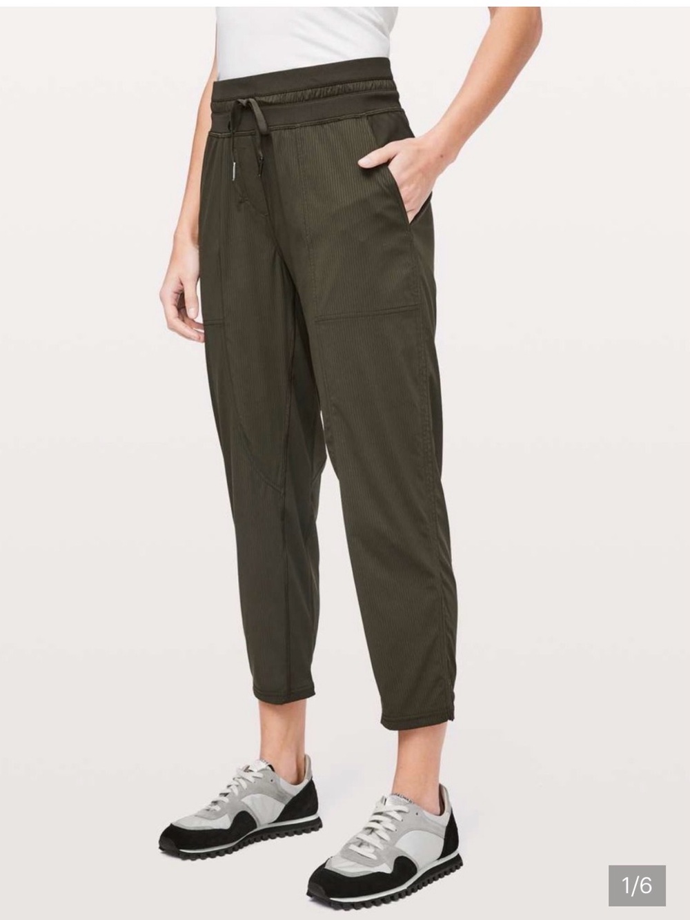 Lululemon Dance Studio Crop Jogger